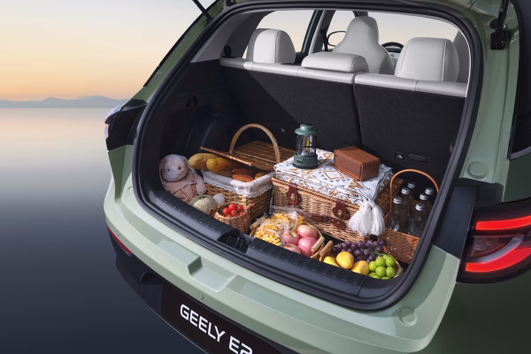 A thoughtfully designed boot space that delivers everyday practicality while maintaining a clean, stylish finish.